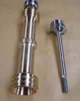 Hollow bronze piston valve head and stainless steel valve spindle